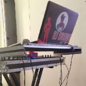 Meet your Posher, Dj